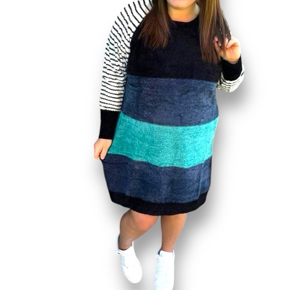 NWT - LuLaRoe Chenille Lauren Sweater Dress - Picture 3 of 7